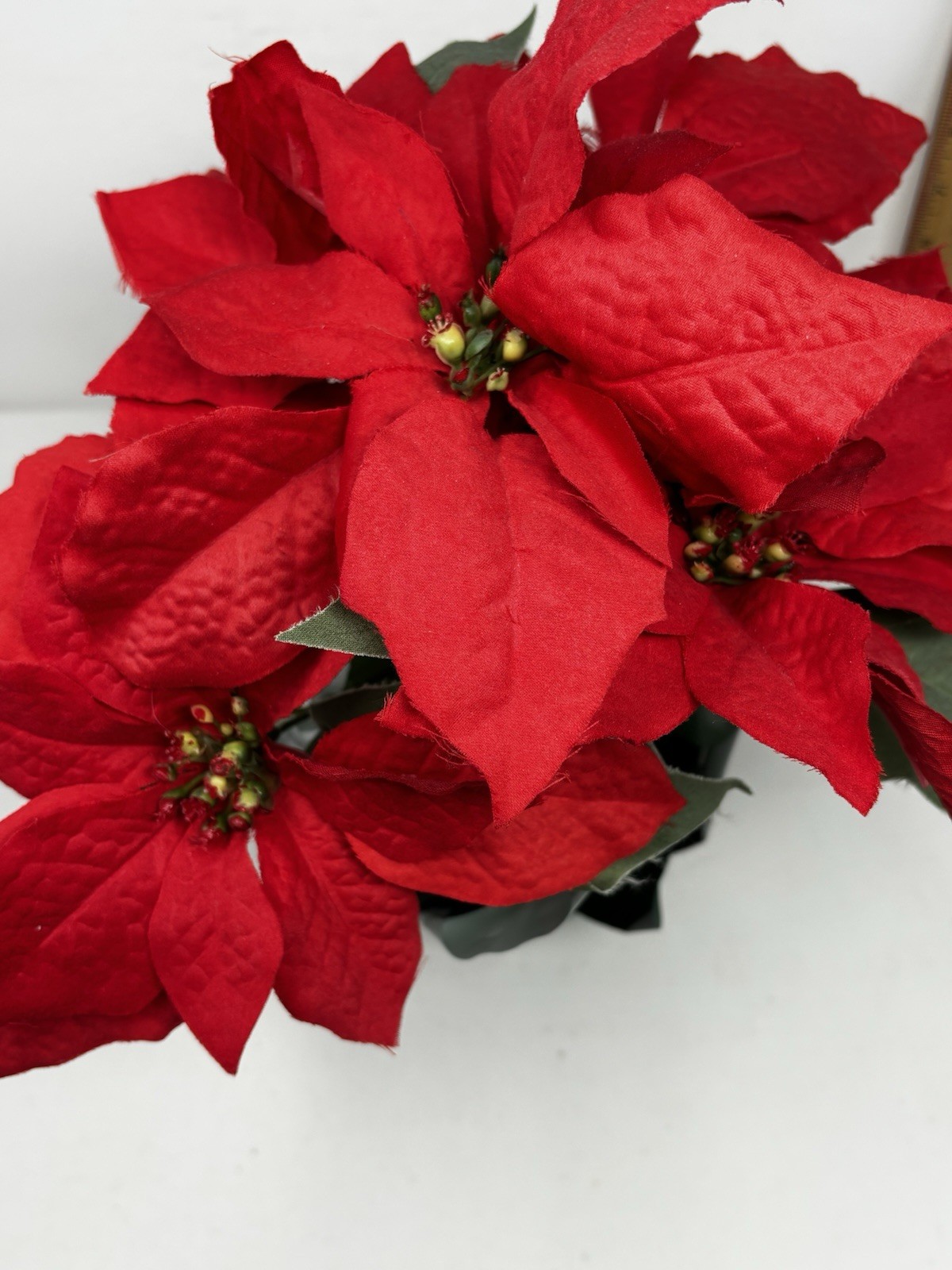 14” Poinsettias Artificial Christmas Flowers Paper like feel 6 stems VTG in pot
