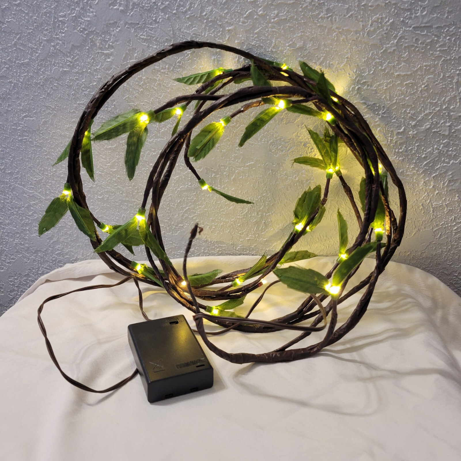 30 LED Green Leaf Fairy String Lights Battery Operated Garden Wedding Home Decor