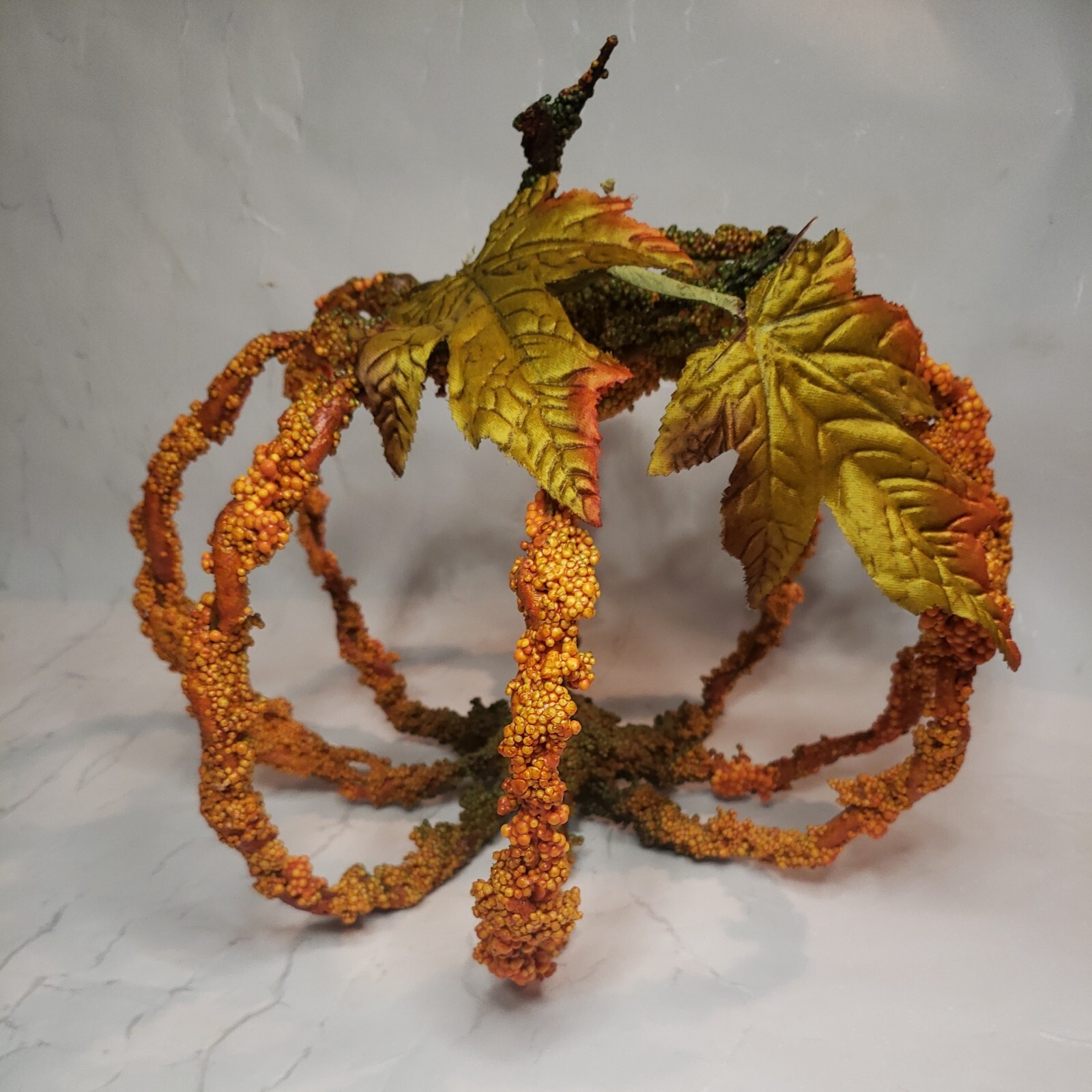 Autumn Pumpkin Artificial Vine Fall Leaf Pumpkin Decor Display Centerpiece 10″