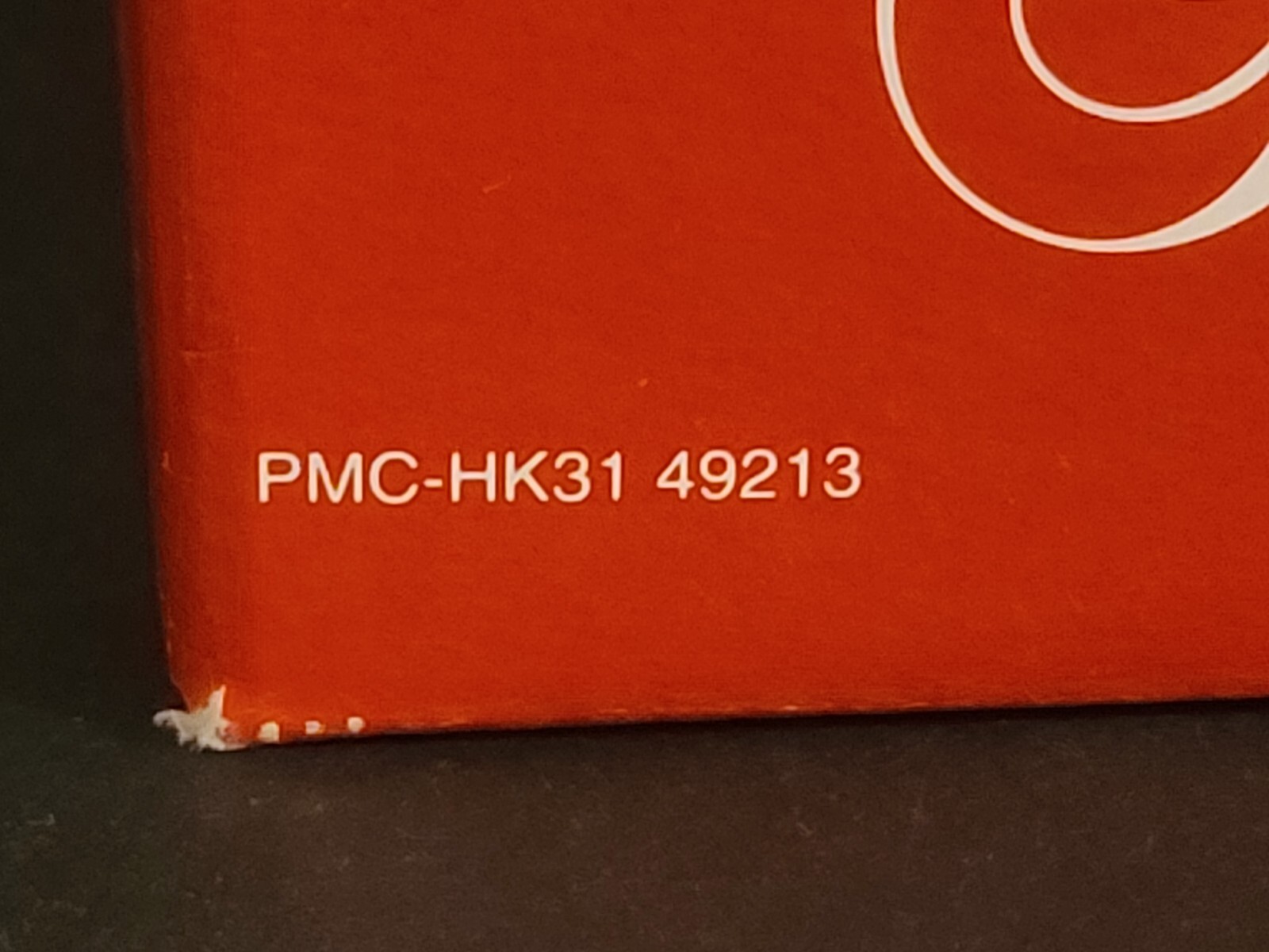 (BOX OF 36) LONG STEMMED Silky Silk Plastic Red Roses