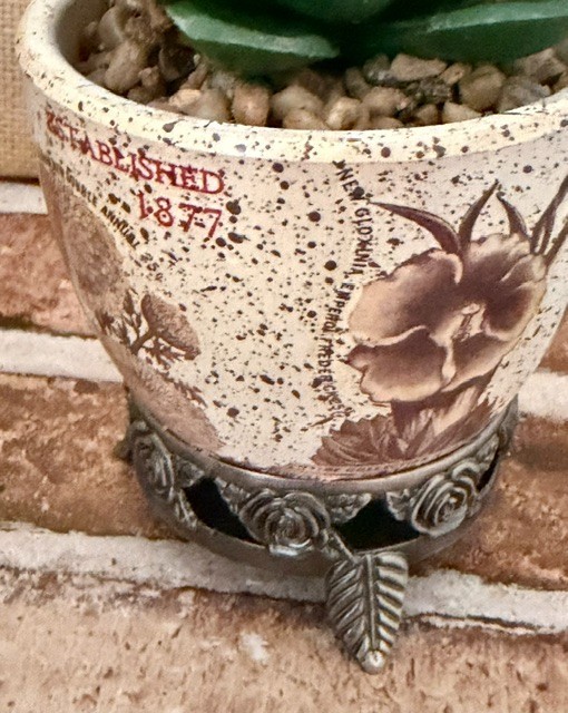 SMALL ARTIFICIAL SUCCULENT PLANT SHELF-SITTER DESK-TOP DECOR DORM ACCESSORY