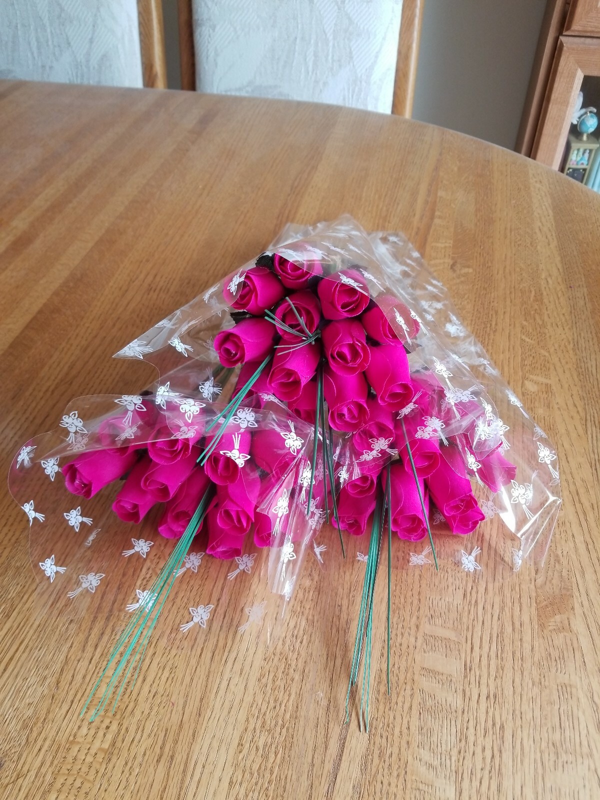 1 DOZEN. – HOT PINK – WOODEN ROSE BUDS 5 X 8 ARTIFICIAL FLOWERS – FREE SHIPPING
