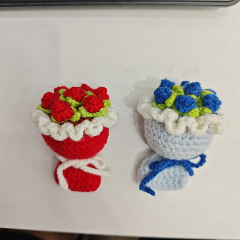 Handheld Small Bouquet Handmade Knitted Puff Flower Crochet Party Decors Gift