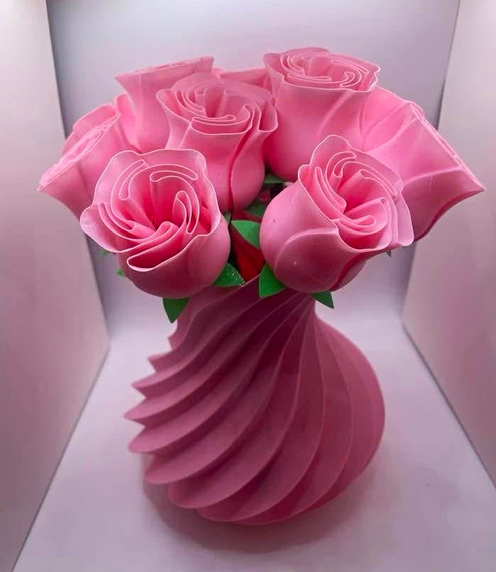 3D Roses with Vase. This is a beautiful arrangement and a perfect gift