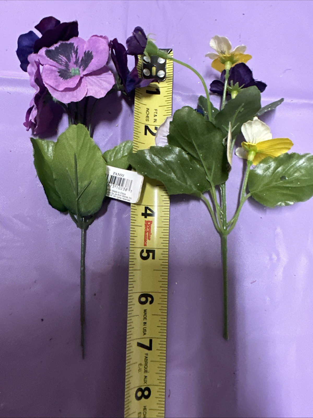 #A11 Lot 6. Artificial flowers and leaves for decorations 1+ lbs