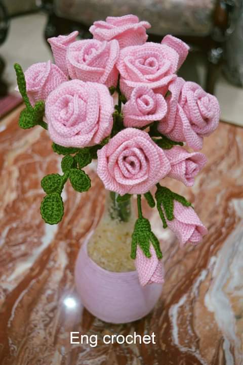Flowers crochet bouquet decor rose floral handmade pinkish set of 10+the vase