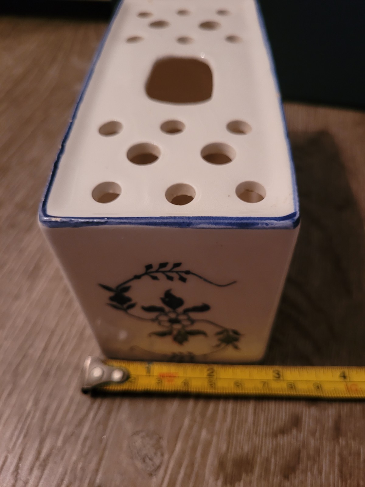 1992 MMA Hand Painted Blue/White Ceramic Flower Frog Brick Vase 5″L • Portugal