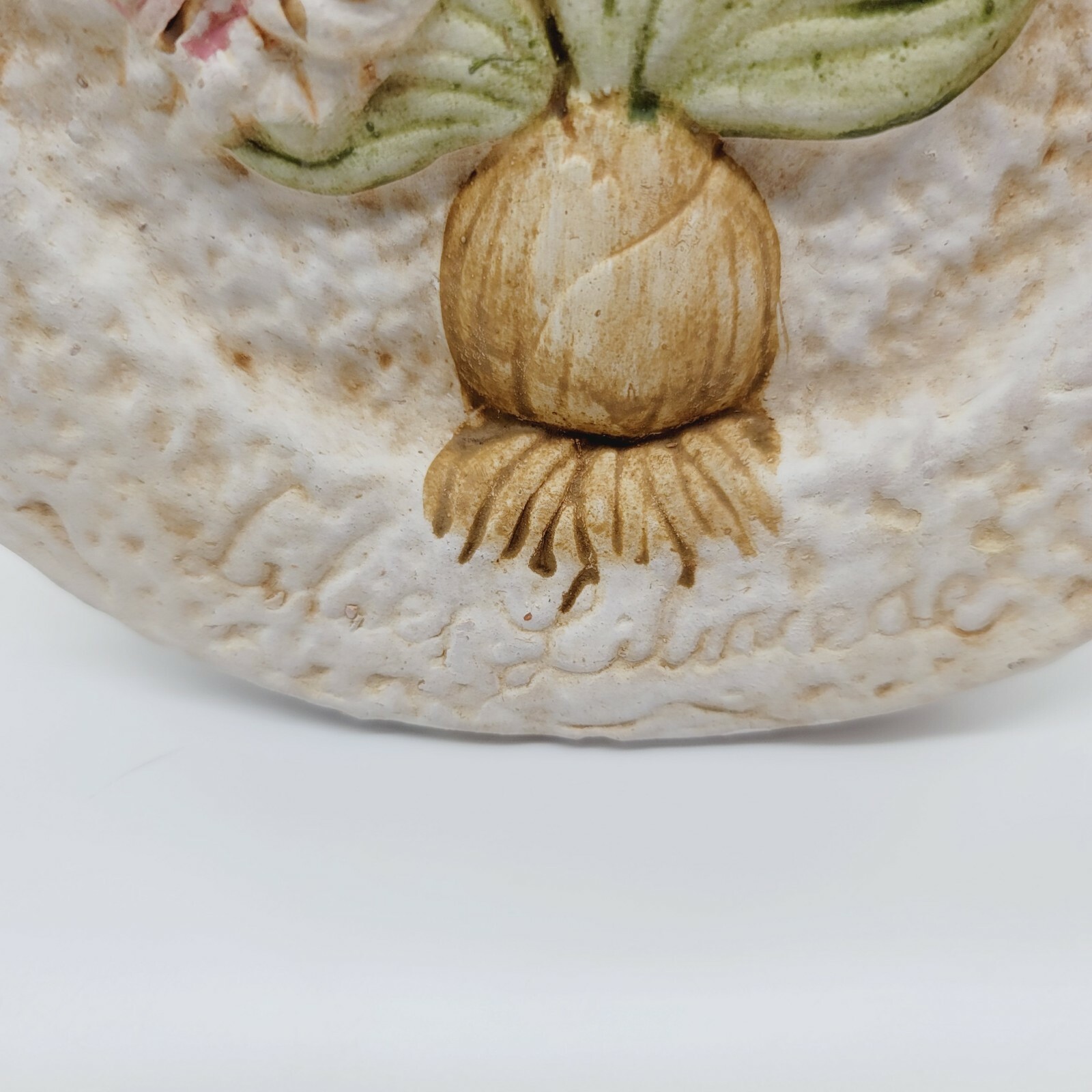 6.75″ Lilac Free Standing Plate Decor Pink Beige K’s Collection