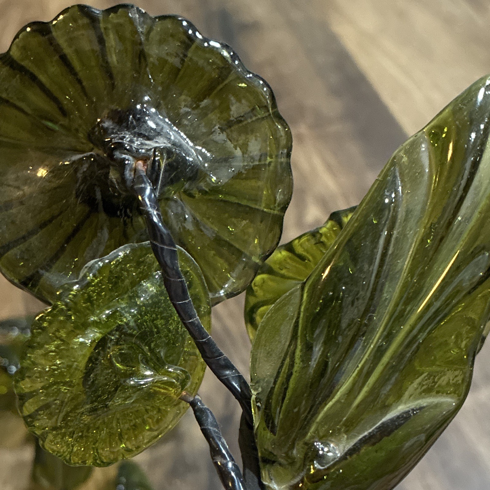 Vintage Mid-Century Murano Style Glass Flower Floral Stems – Avocado Green Rib 4