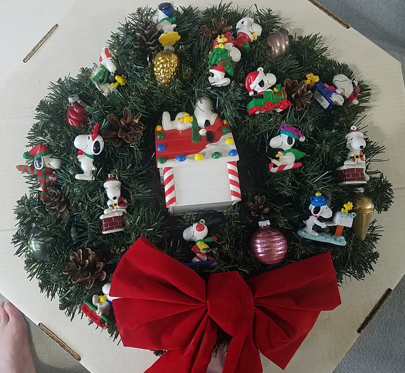 Snoopy Christmas Wreath, Holiday Wreath, Bright Colorful Lights Up 21″