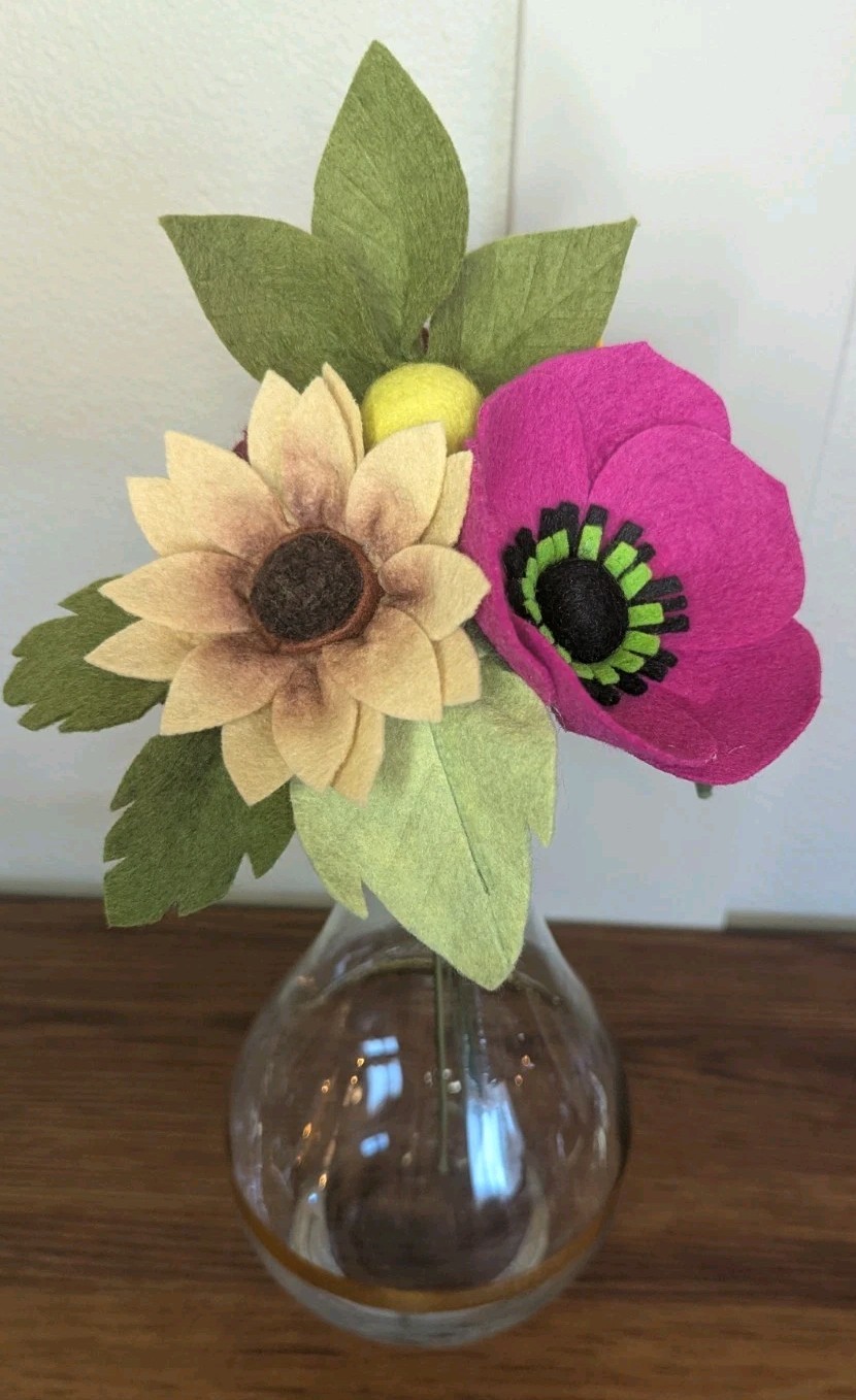 Beautiful Hand Cut Wool Blend Felt Flower Bouquet Gift Wrapped/Great Gift Idea!