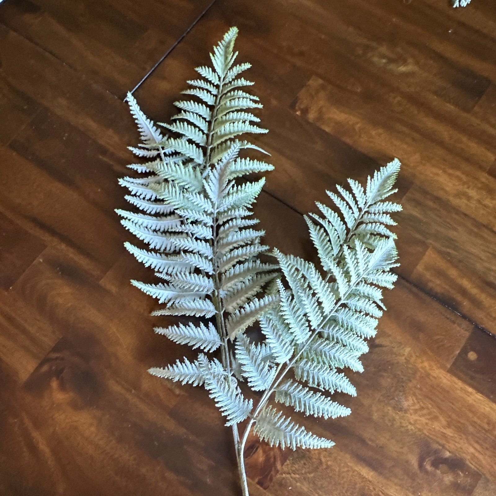 Artificial Green Fern Leaf & Foliage Flower Stem Floral Décor, 36”
