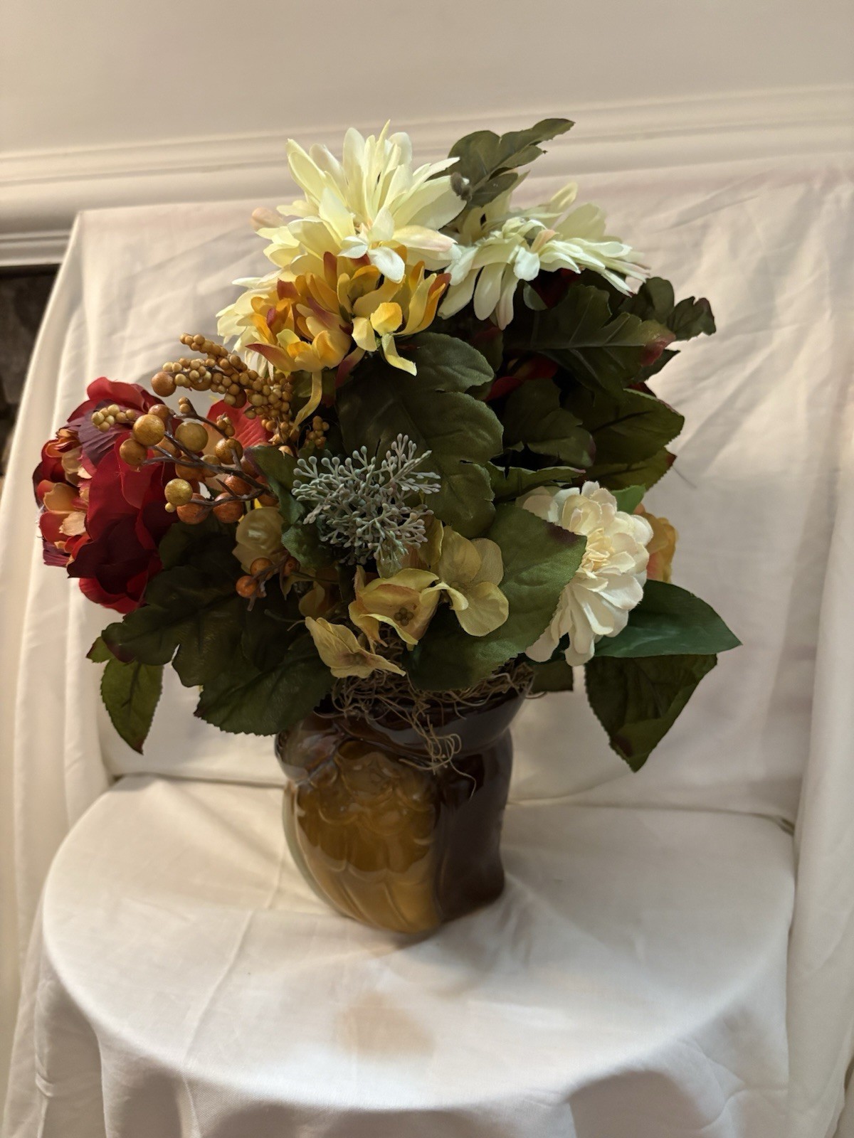 New Ceramic Owl Floral Arrangement 14 X 12” Weighs 2 Lbs SKU WQ6
