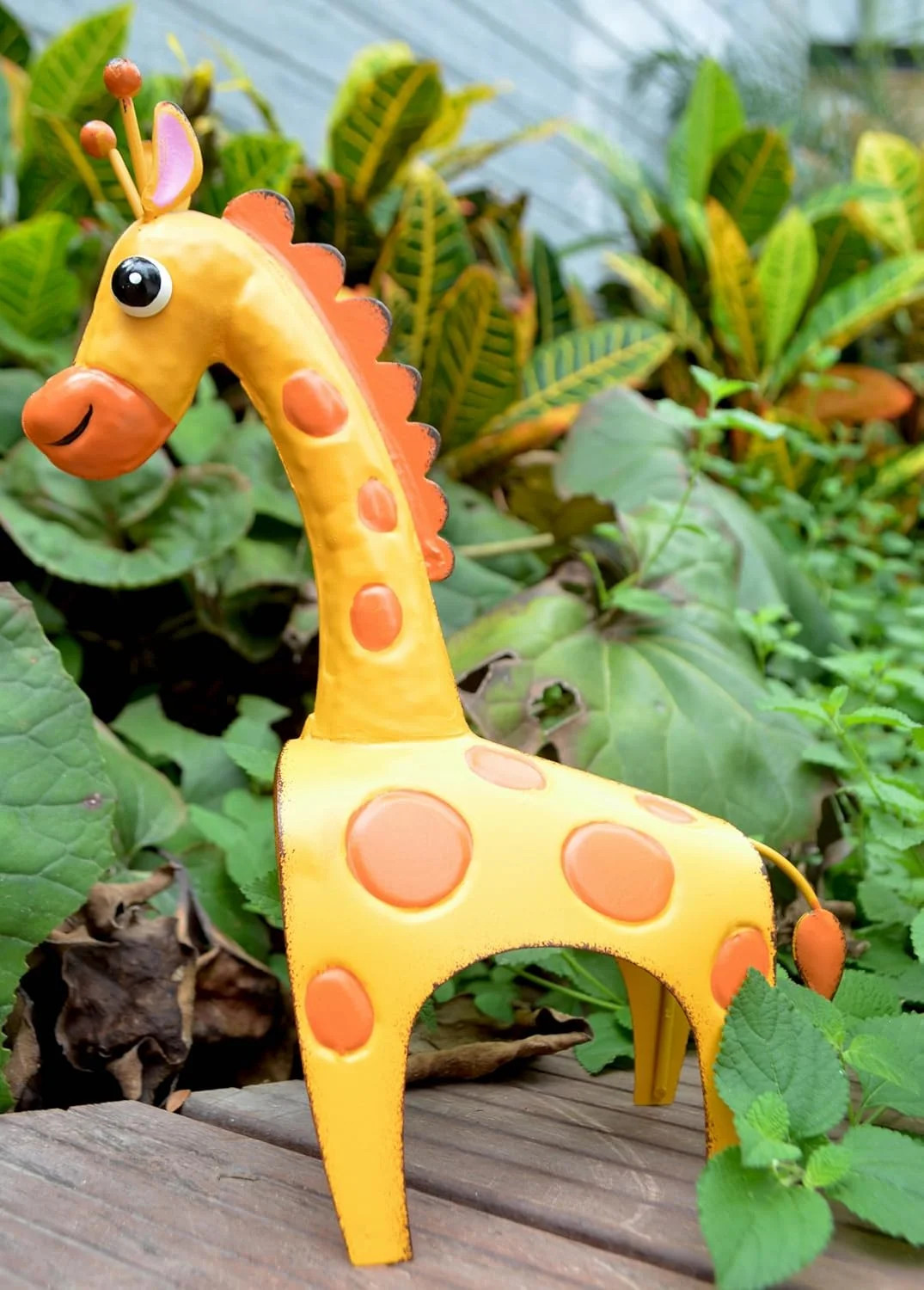 Metal Giraffe Garden Decor Outdoor Yard Statue Whimsical Safari Patio Ornament