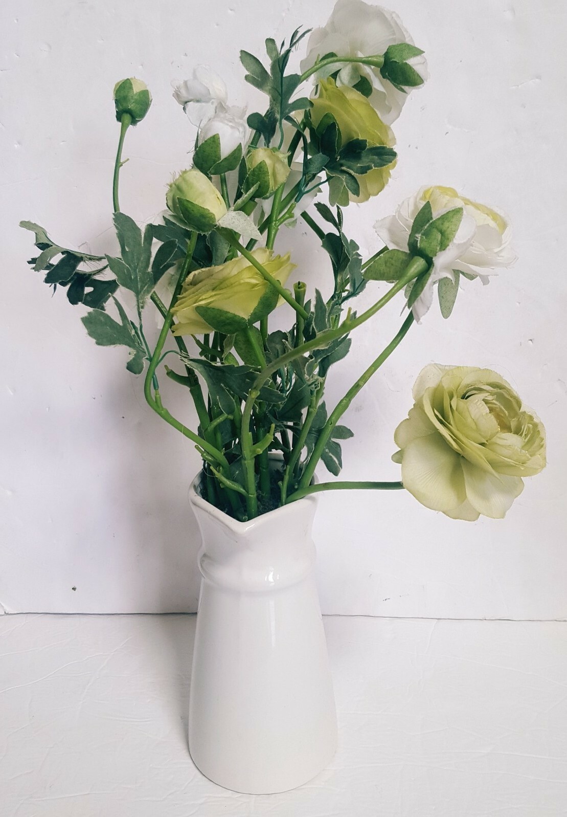 Artificial flowers White Green Ranunculus with white vase with handle Nice