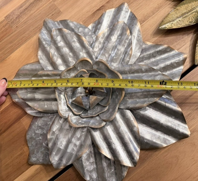 Rustic Aluminium Flower Wall Decor Set of 3 Gold Silver Barn Farmhouse Country