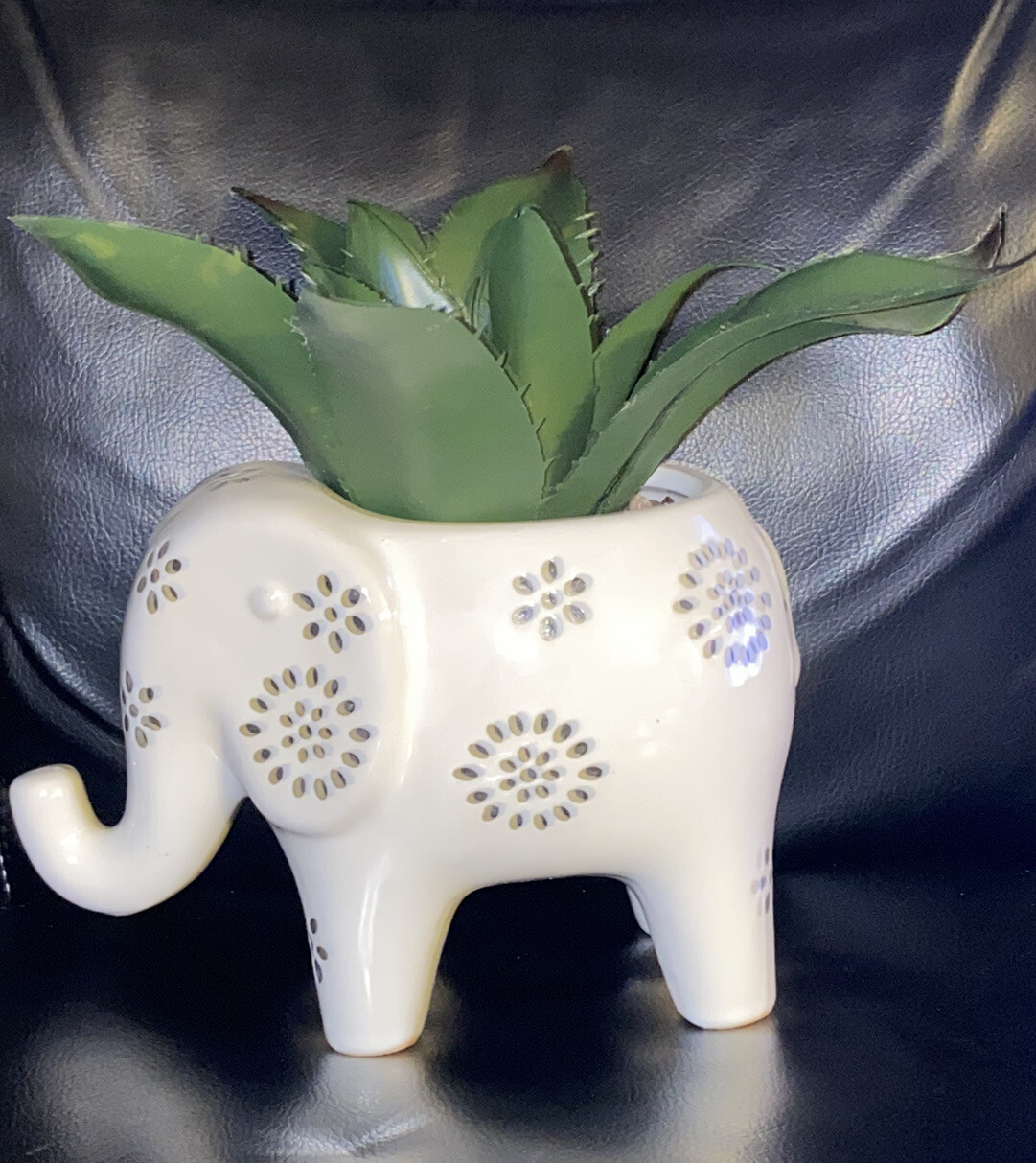 7.5 Artificial Agave Plant In Elephant White Cerarmic Planter , Green Agave And