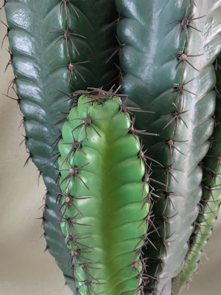 LARGE Artificial 27″ group column cactus