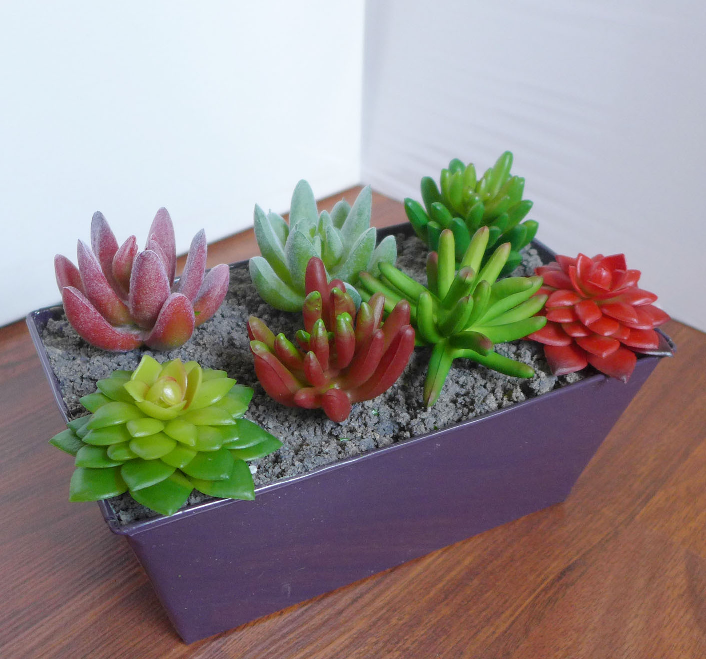 Set of 7 Artificial Miniature Succulents Grass Faxe Plastic Plants (2 Colors)