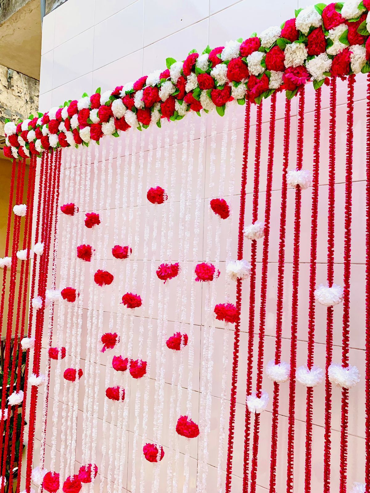 White Decoration Backdrop Panel With artificial floral Strings Party Backdrop
