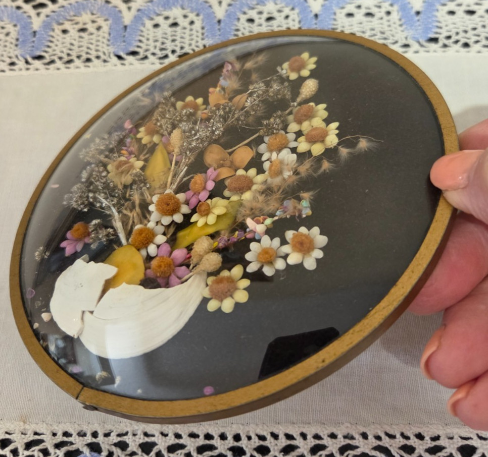 Vintage Domed Bubble Glass Real Dried Flowers in Brass Frame Lot of 2