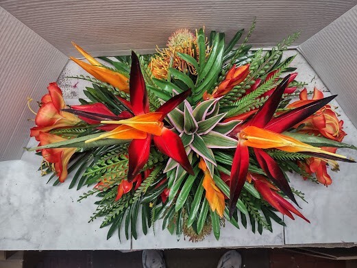 Large Tropical Table Centerpiece