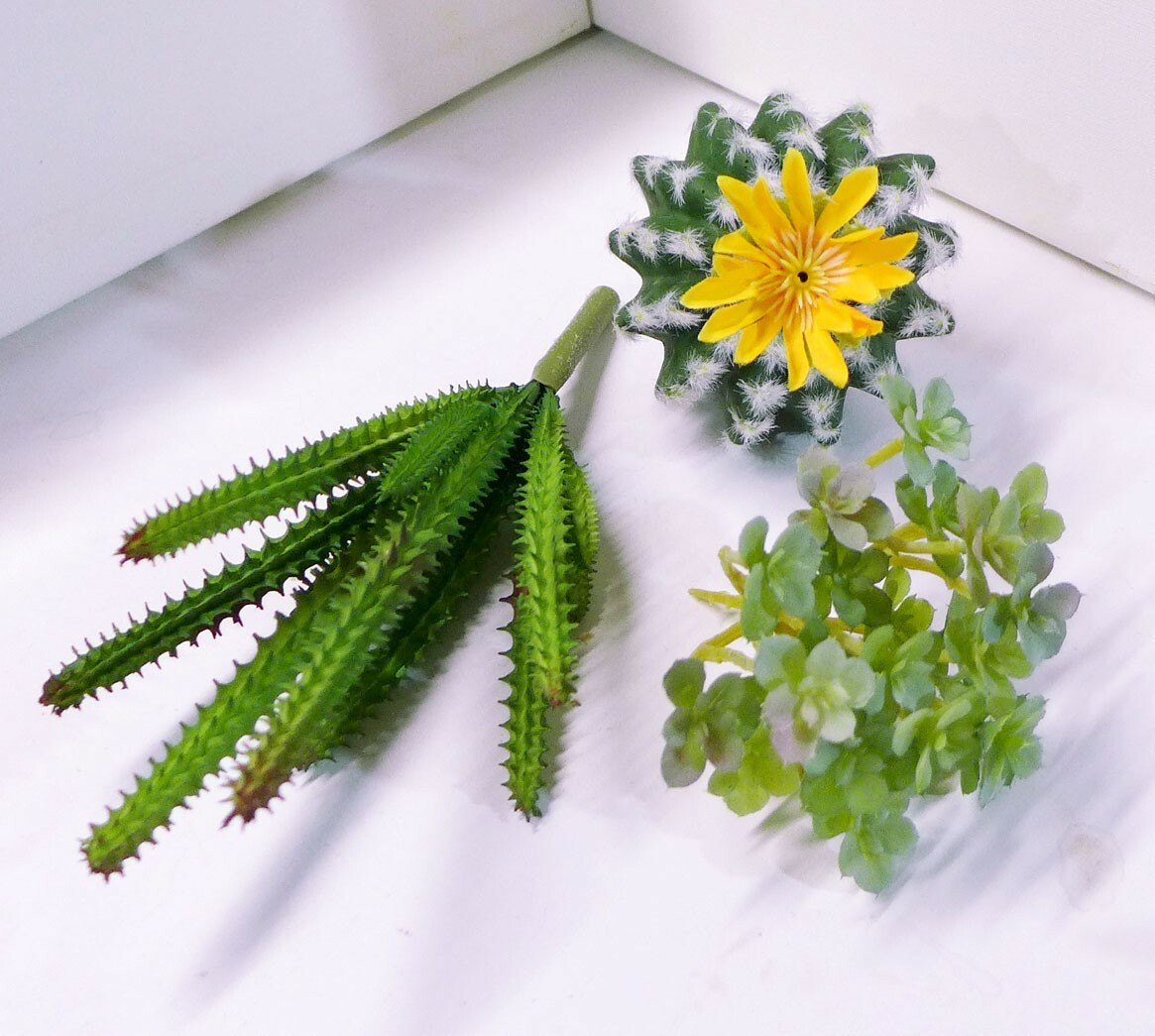 3 Pcs Artificial Plants Cactus Yellow Flower Flocking Succulents Grass (#105)