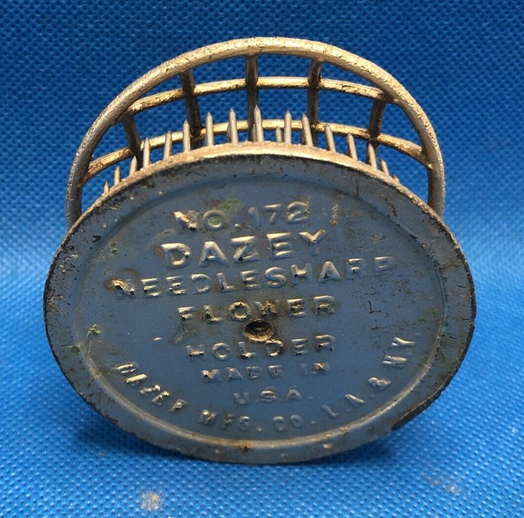 Flower Frog Dazey no. 172 Needlesharp Heavy Metal Vintage 2 3/4 X 1 Made In USA