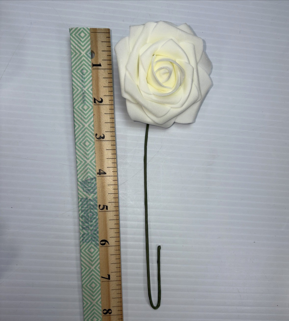 12 Pcs Artificial Flowers Off-White Rose Heads Feels like velvet/suede