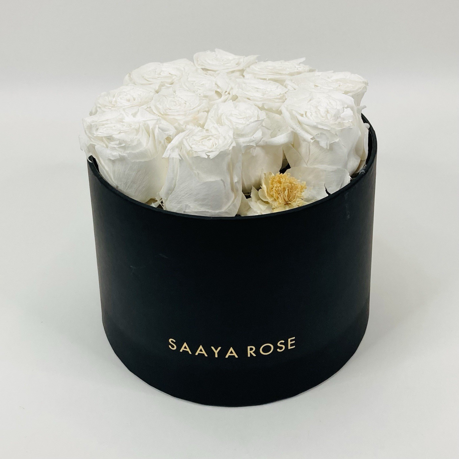 SAAYA ROSE Large Round Rose Box White Dozen Eternity Roses Black Box 12 Pieces