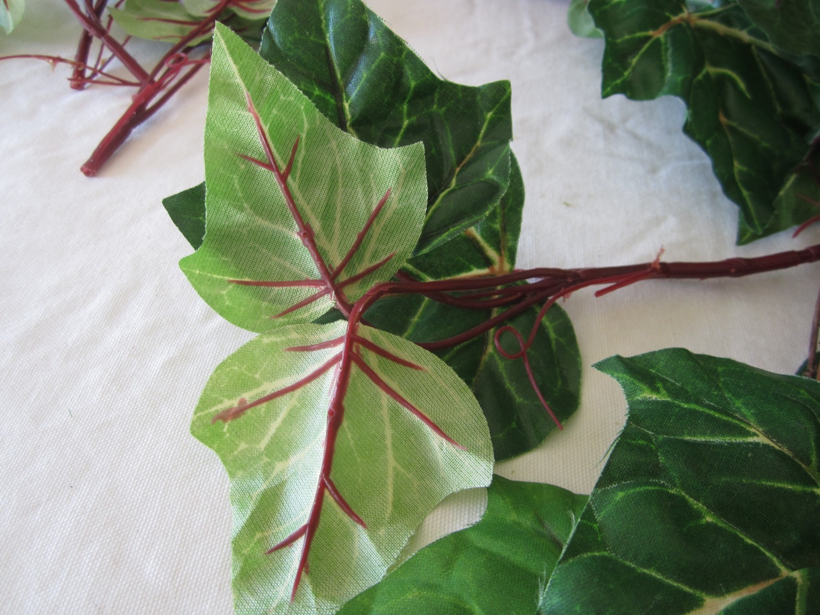 Artificial Floral Green & Red Leaf Bush Branch Stem Greenery Leaves Home Decor