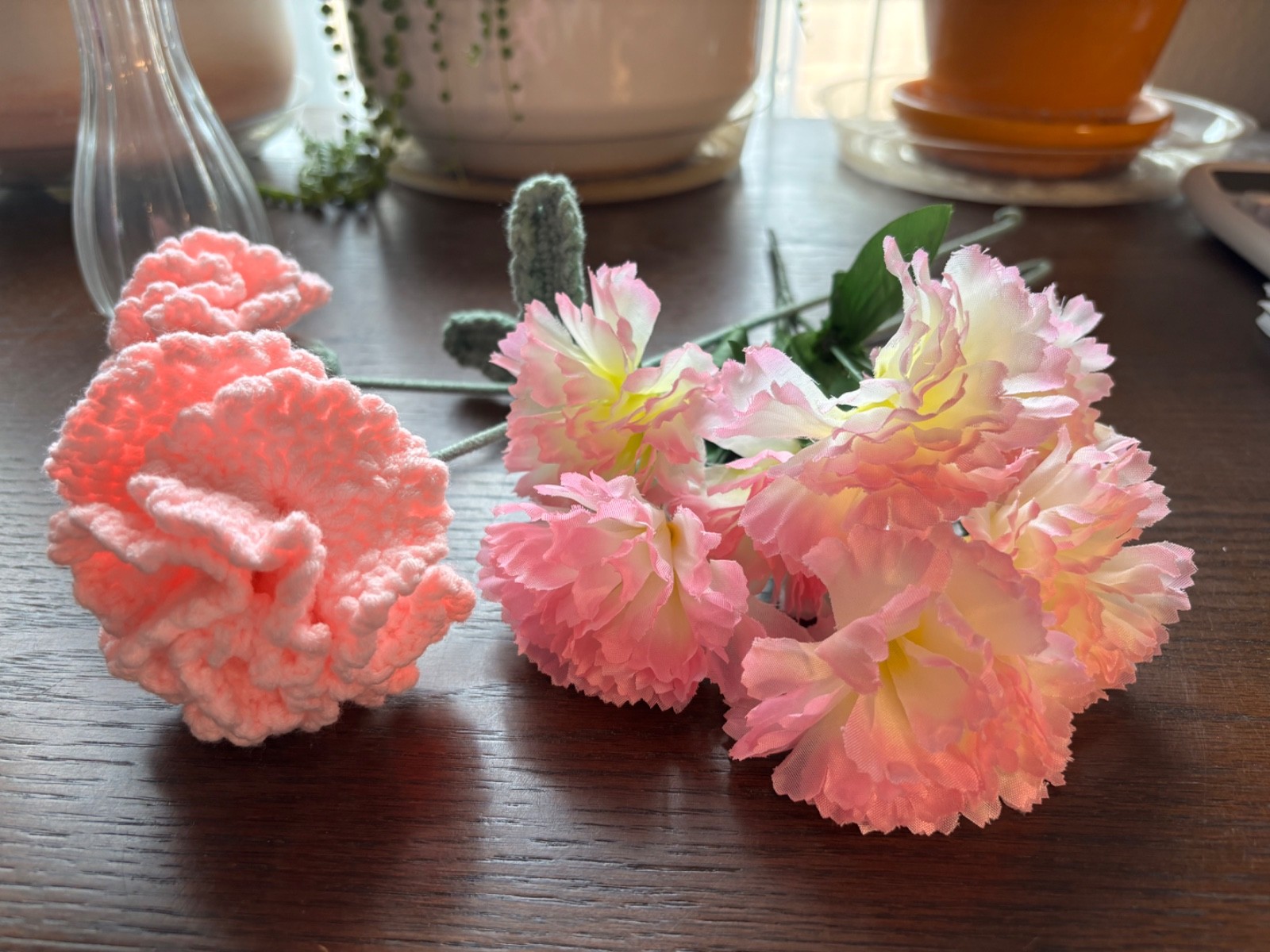 Crochet Pink Carnation Flower Bouquet 17″ Tall with 8.75″ Tall Glass Bud Vase