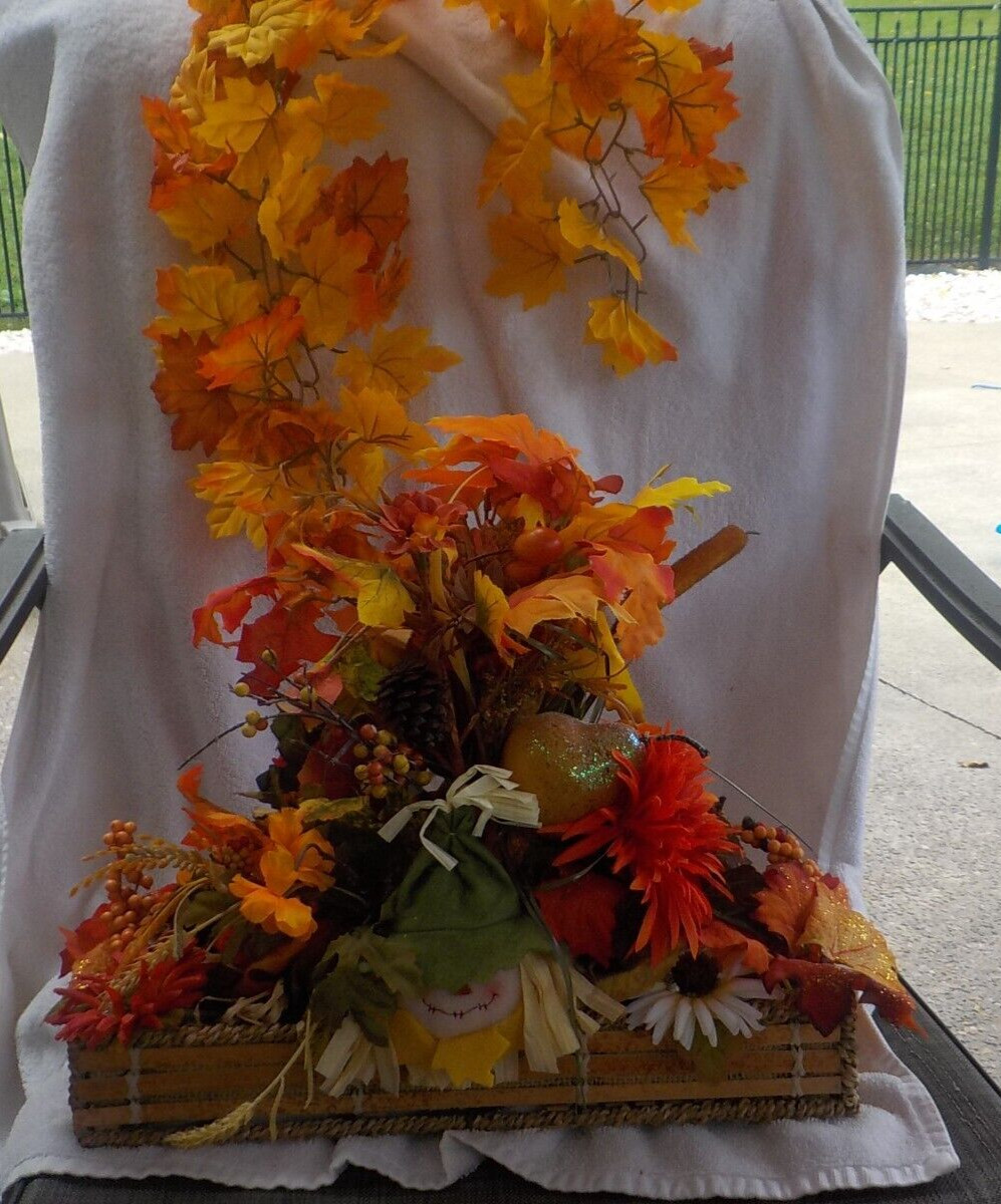 Fall Thanksgiving artificial centerpiece Floral arrangement plus leaf garland