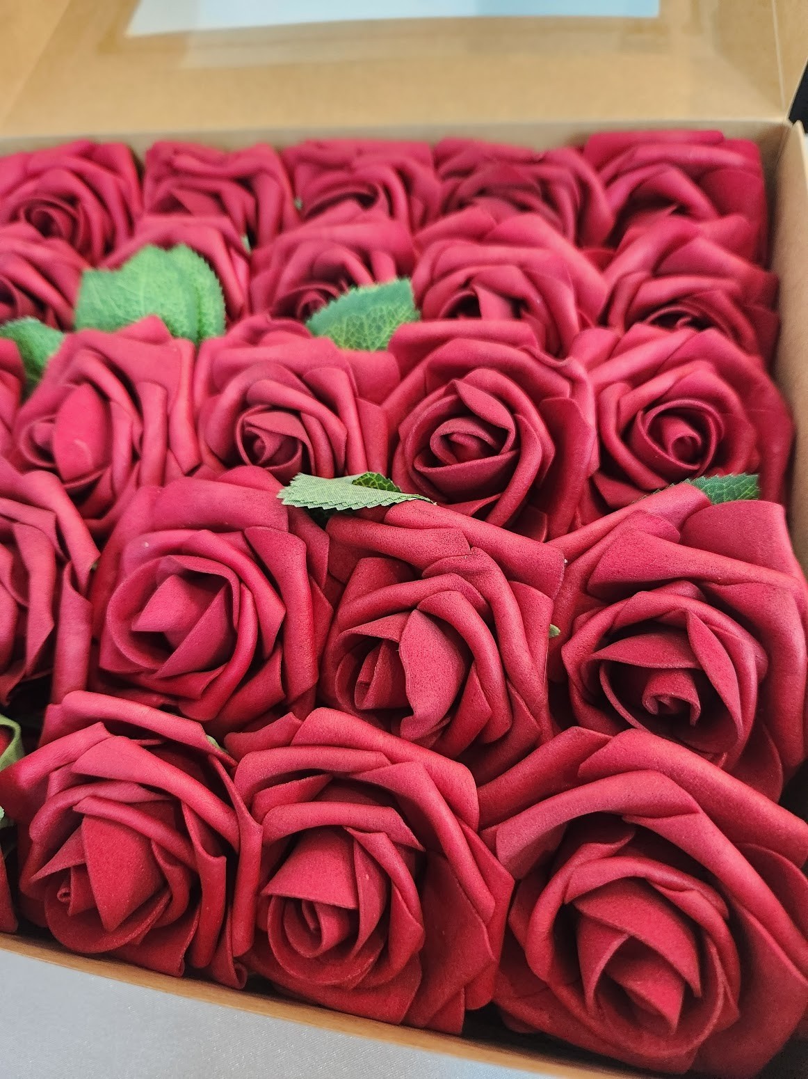 50pcs Artificial Flowers Foam Roses with Stems and 6 leaf pieces NEW