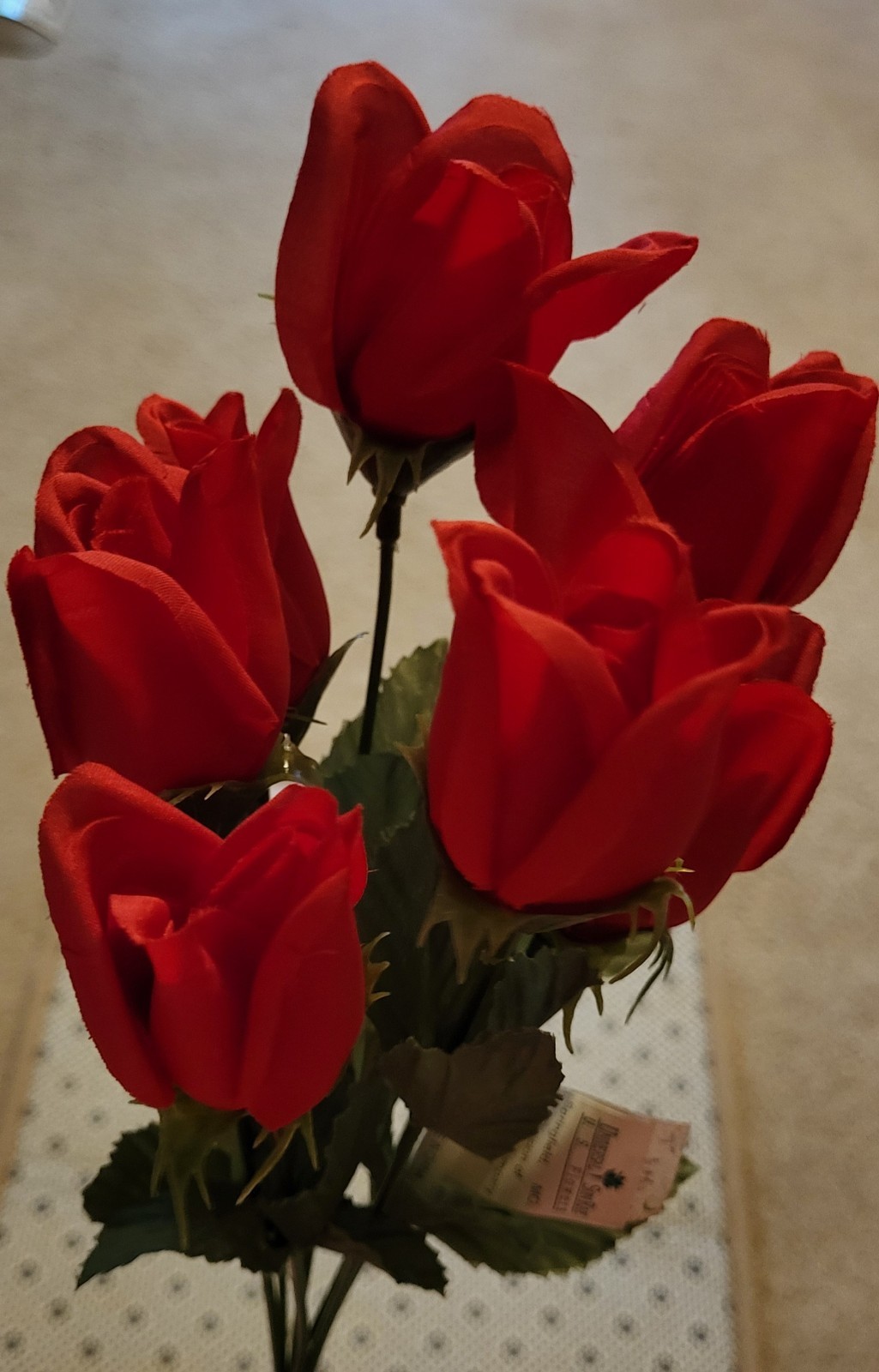 VTG 80s Red Roses Faux Artificial Flowers Bunch Lot Of 7 Bouquets 51 Buds NWT