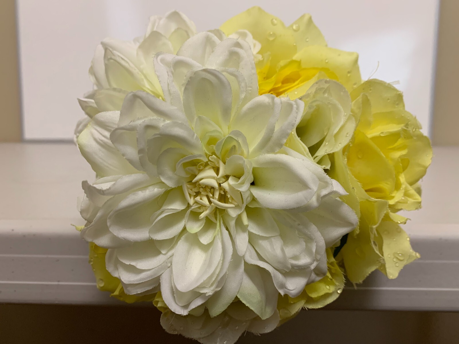 FLORAL WHITE &YELLOW ROSE FLOWER BOUQUET W/ WHITE PEARL HANDLE EVENTS & WEDDING