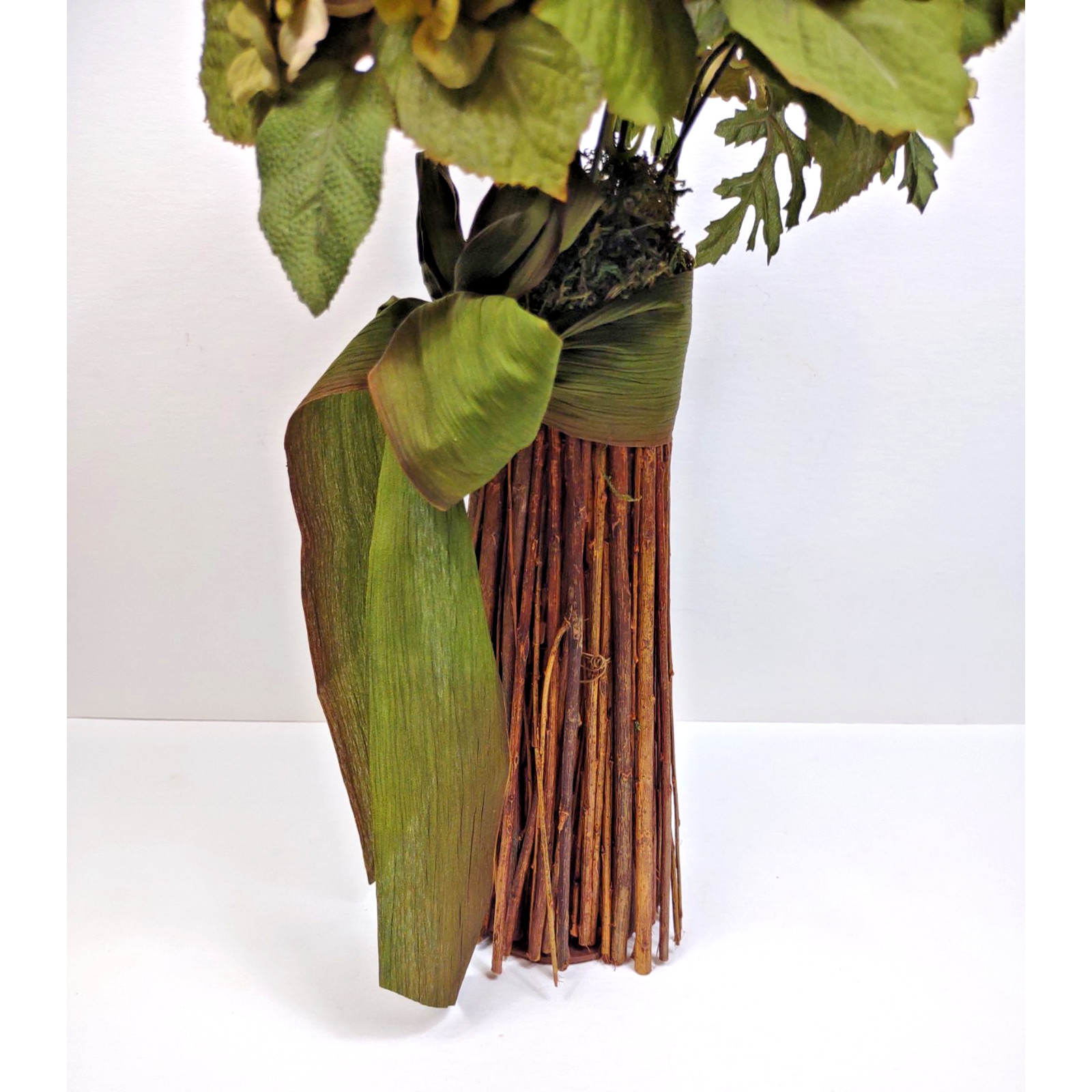 Preserved Decorative Realtouch Hydrangea Standing Topiary Plant 17″ Greenery