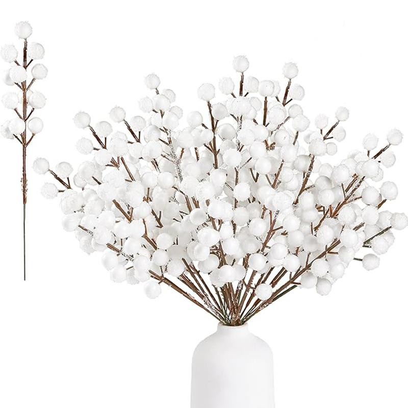 20/26cm Snow White Artificial Pine Needle Branches with Holly Berry Xmas Wreath