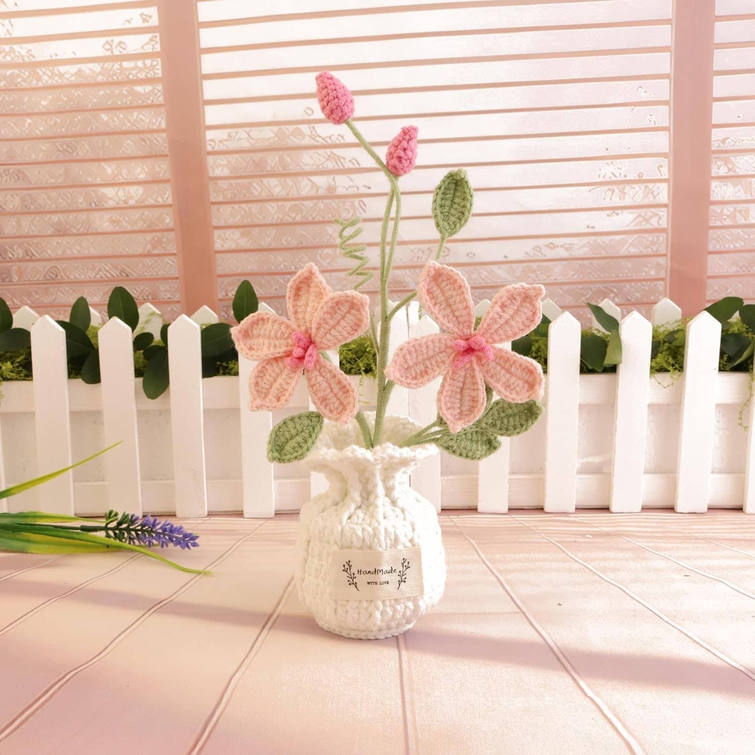 Hand-Woven Lotus Flowers Gifts for Family and Friends Home Office Ornaments