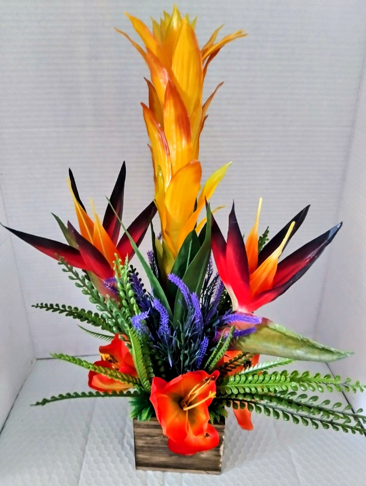 Tropical table centerpiece. Silk flower arrangements RED
