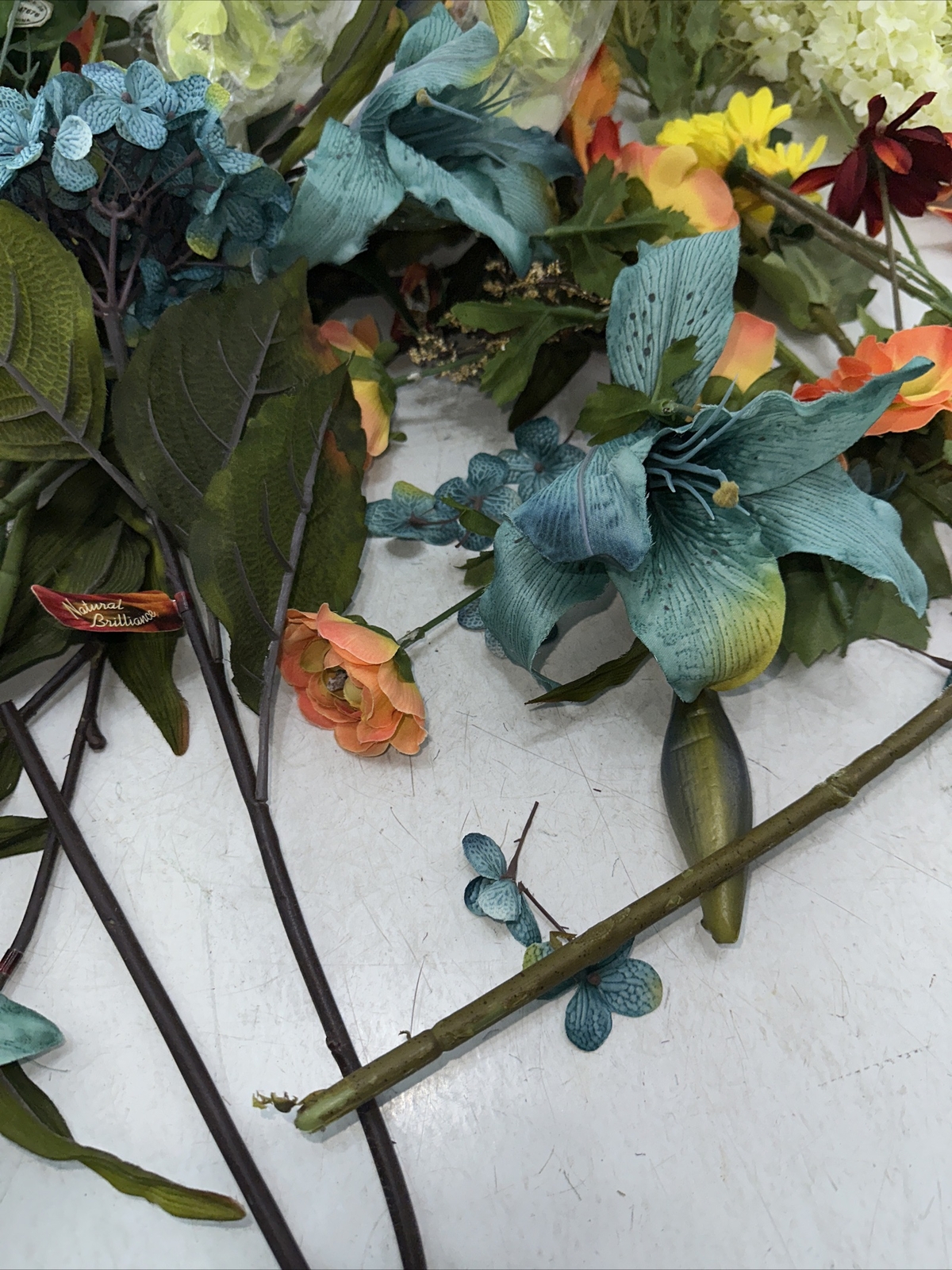 Artificial Flowers Mixed Lot Foliage Leaves Flowers Decor Wedding Party Holiday