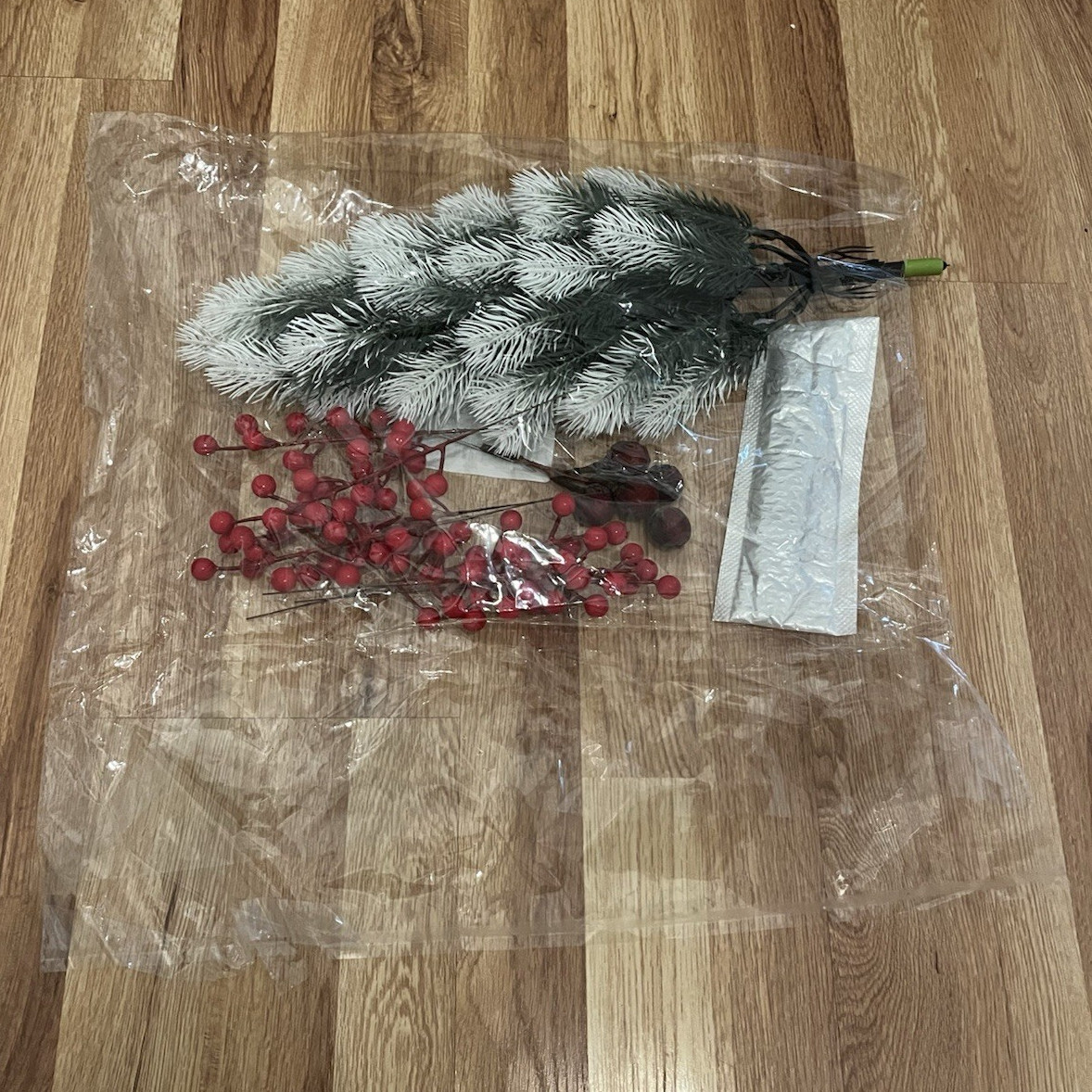 Artificial Christmas Pine & Red Berry Floral Picks Twig & Stem Plastic Wire