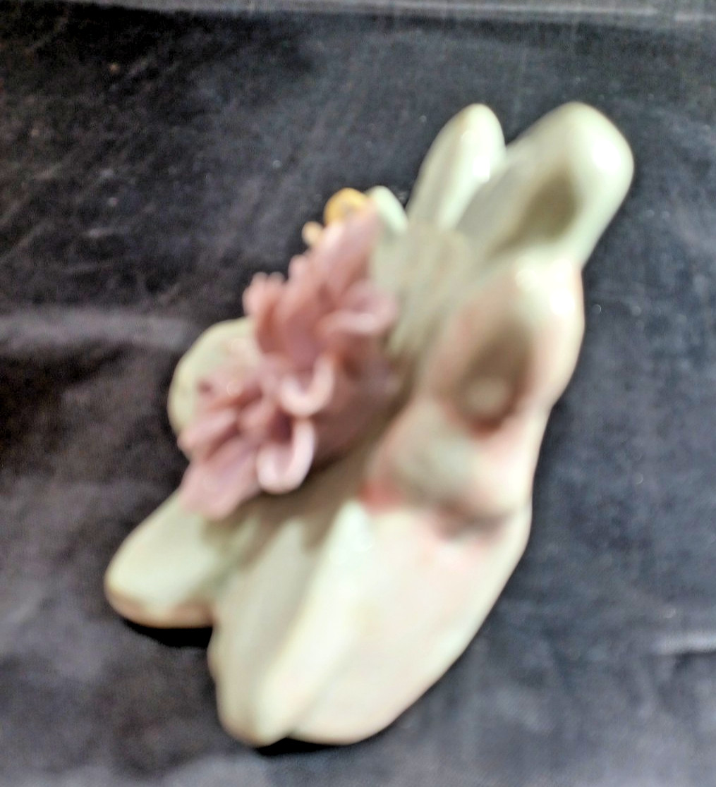 Vtg Celadon Green Pottery Leaf Base With Applied Porcelain Flower And Bee.