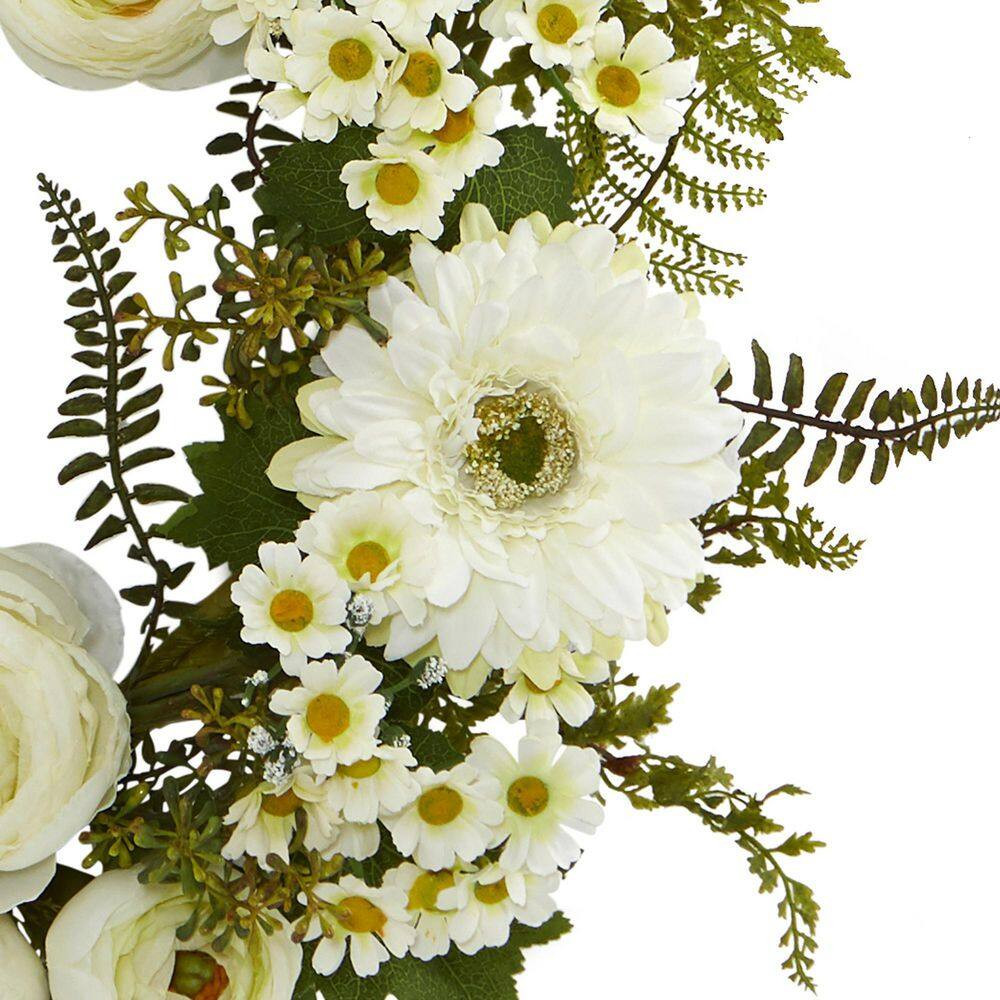 24 In. Artificial Mixed Daisies and Ranunculus Wreath