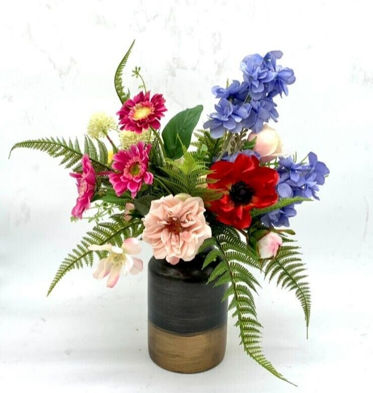 Artificial flower arrangement With metal vase Home Decor size H 17in,W 16 in