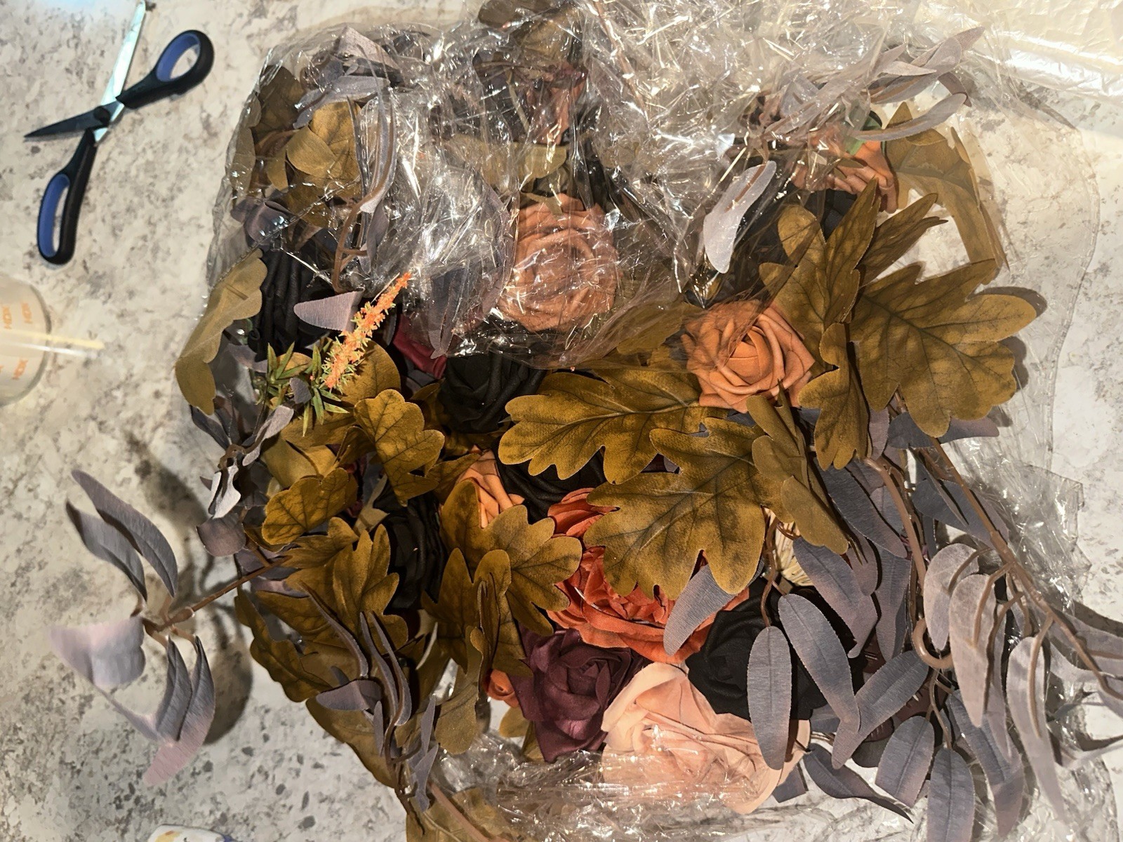 Artificial Rose & Autumn Leaves Flower Garland 5m x 17cm Plastic Wedding