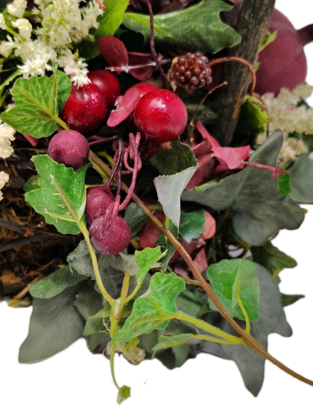 Hanging Wicker Twig Basket Faux Vine Berry Floral Arrangement Gazebo Bird Cage