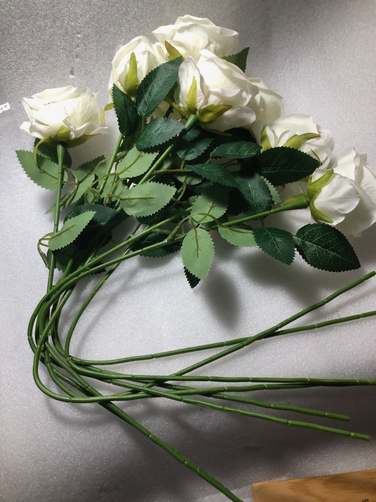 8 PCS White Fake Flowers Decor Real Touch Artificial silk Rose 20″L(Z1