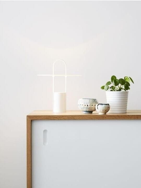Modern Minimalist Table Lamp – Soft Ambient LED Light | Contemporary Home Decor