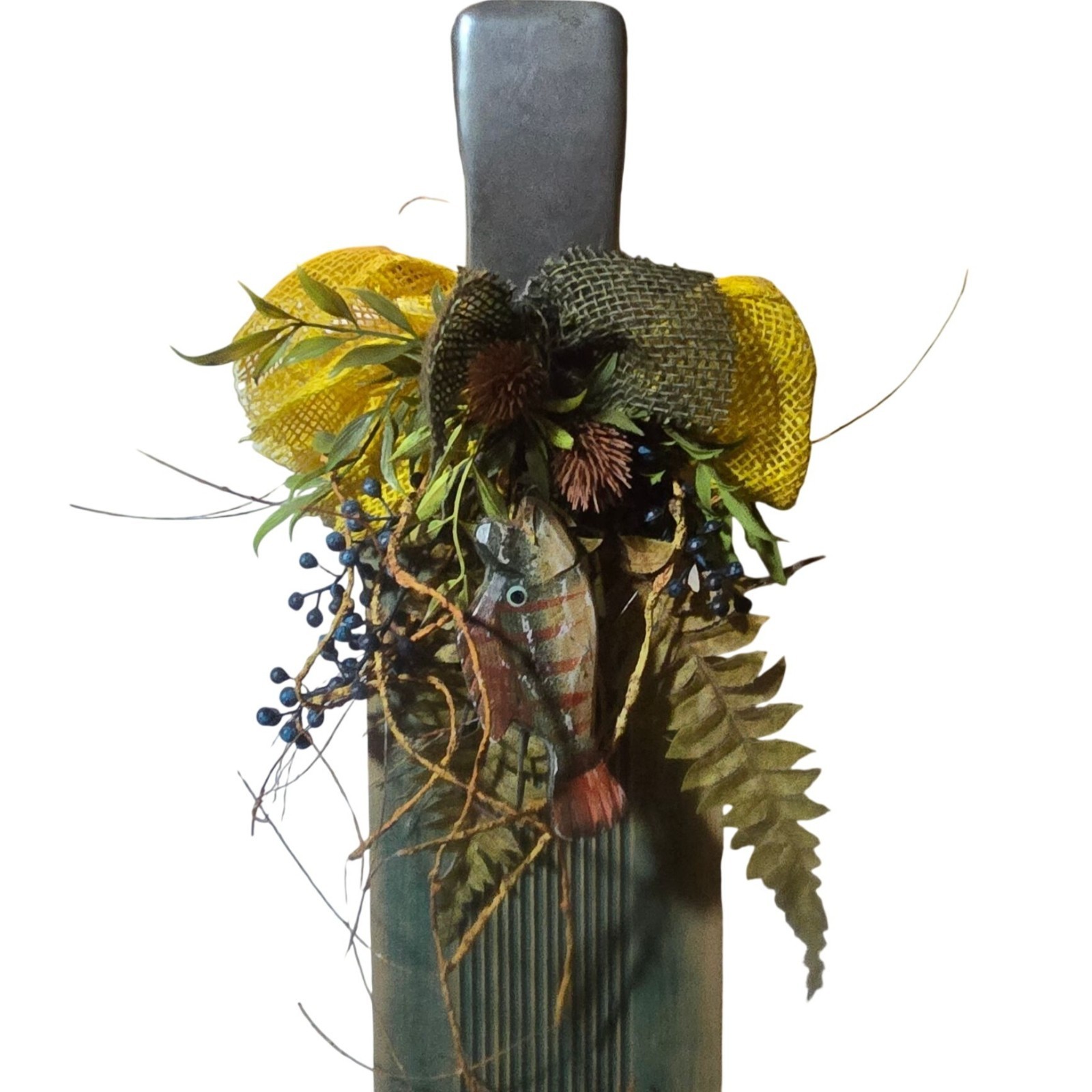 Rustic Fish Cabin Floral Wall Decor Cozy Country Cottage Whimsical Flower Art